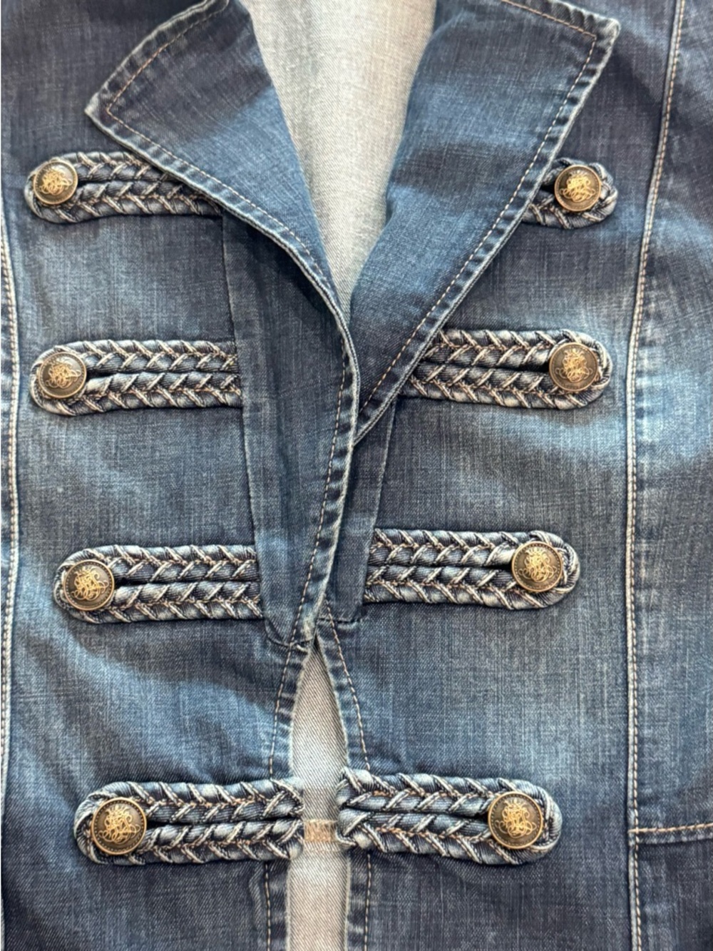 Chico’s Denim Military Style Jacket Braided Trim Button Front Size 0 (Small) - Picture 3 of 7